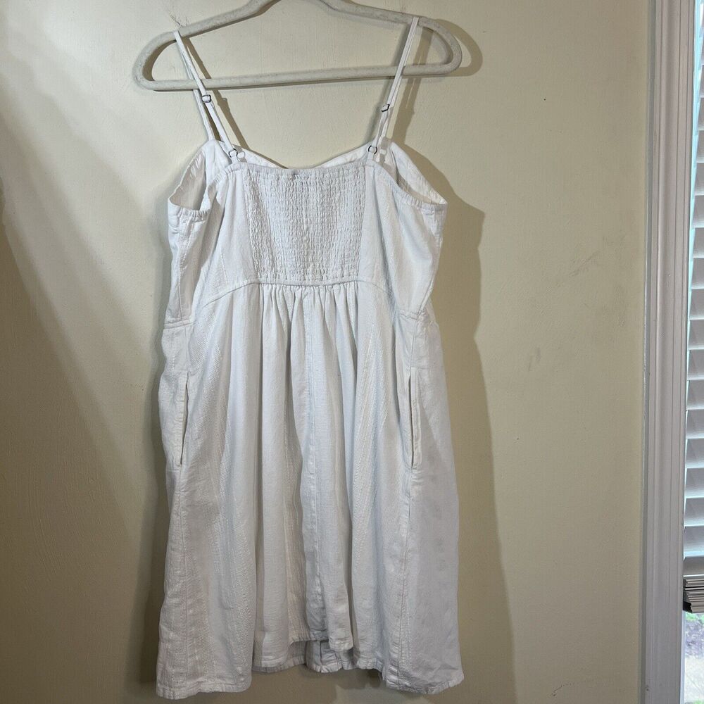 Universal Thread White Button-Down Dress - Picture 2 of 7